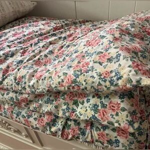 Prettiest Floral Comforter